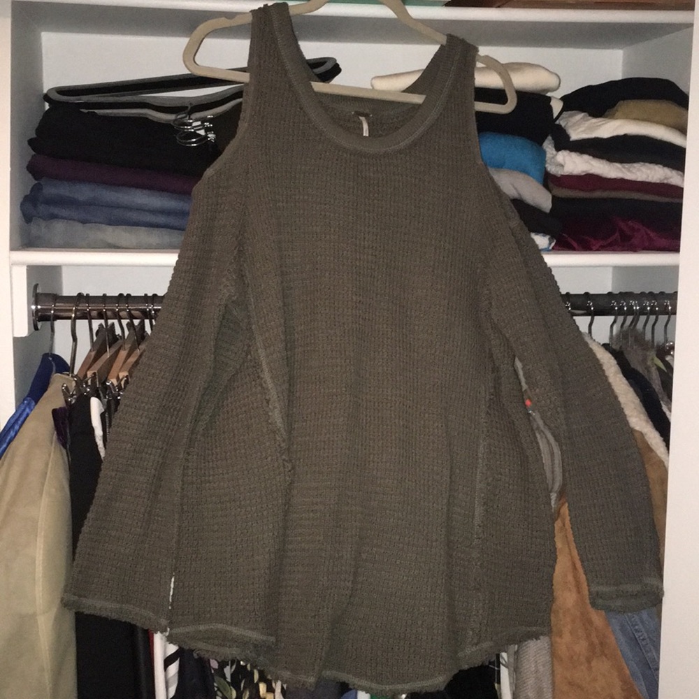 Free People Cold Shoulder Sweater size Large